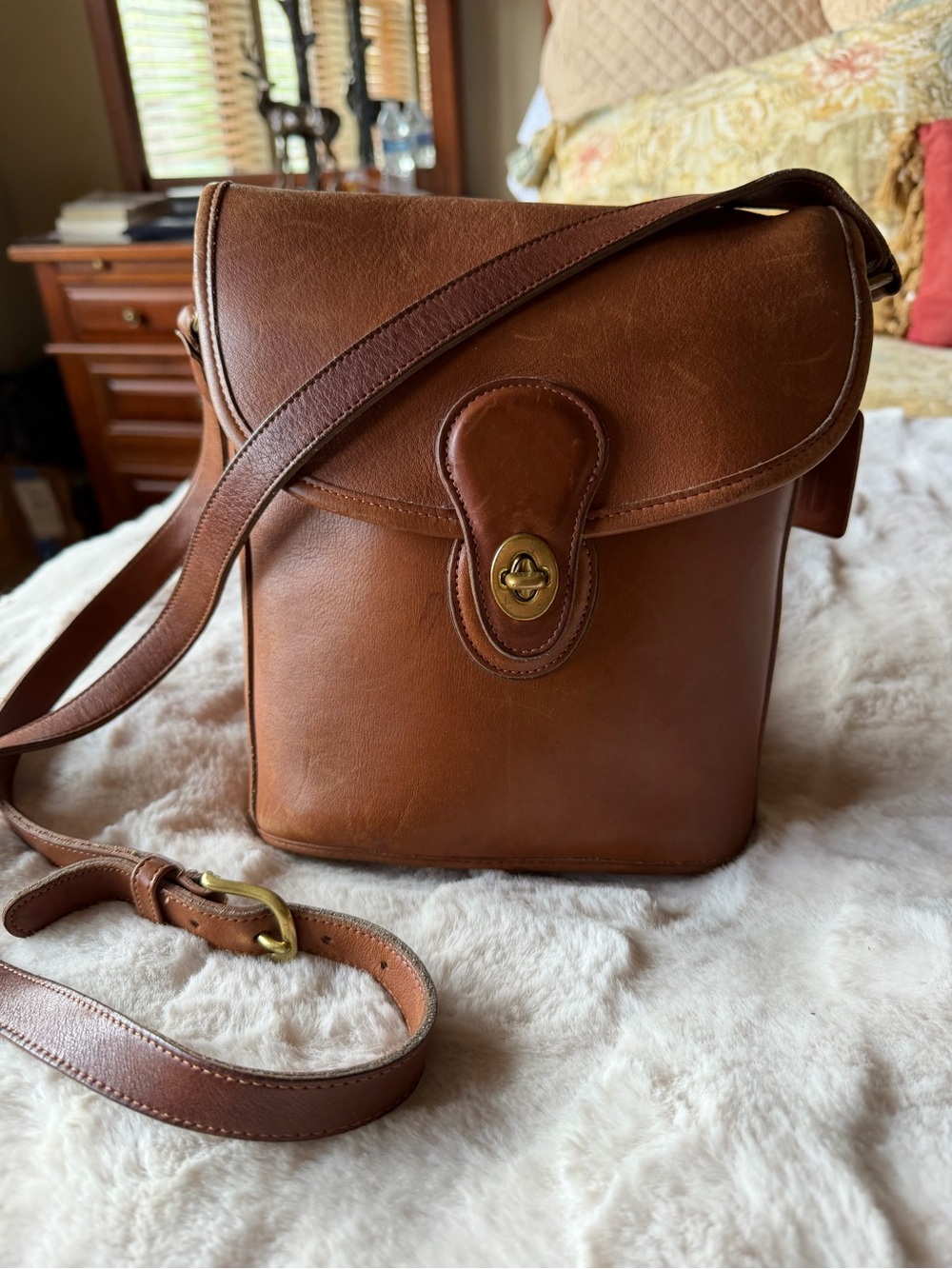 Vintage, Coach Leather Crossbody Bag - Picture 2 of 11
